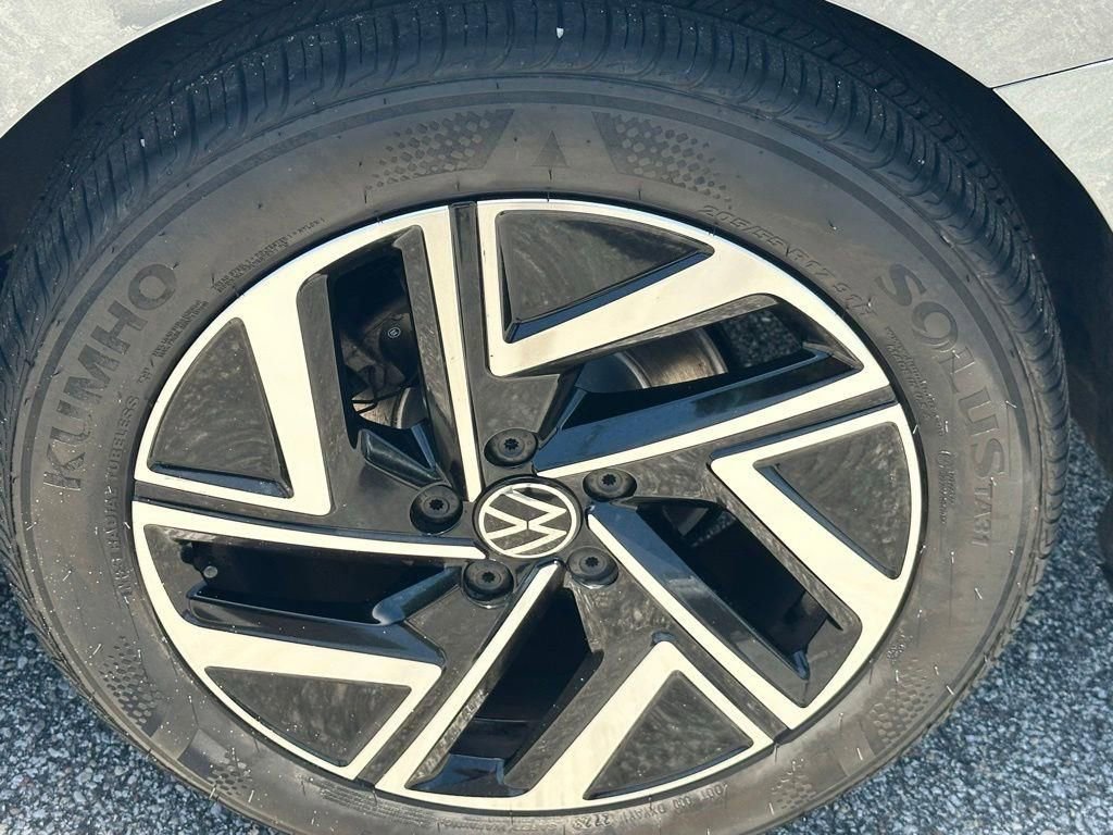 Used 2024 Volkswagen Jetta SEL FWD image 22