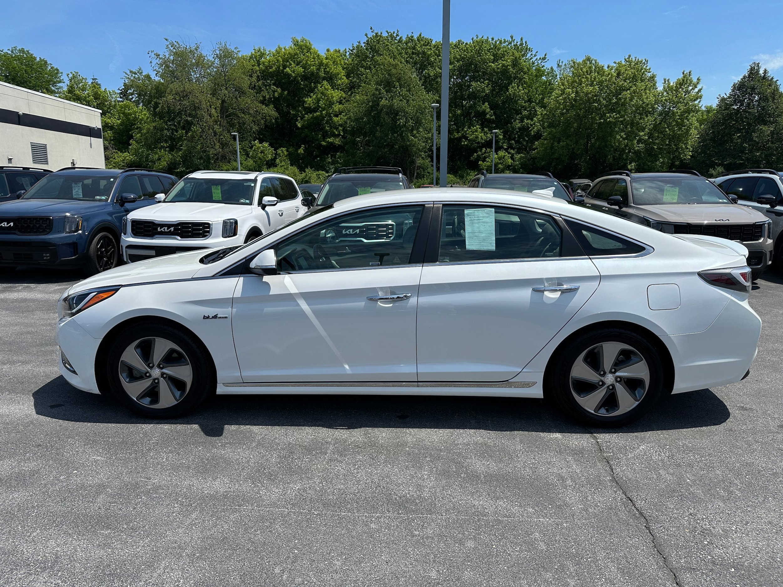 Used 2017 Hyundai Sonata Limited FWD image 8