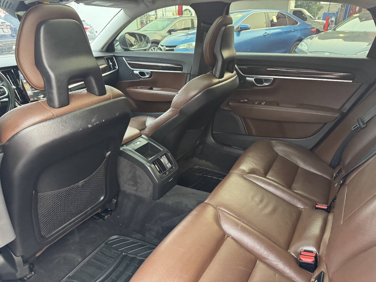 Used 2019 Volvo S90 T6 Momentum AWD/4WD image 17
