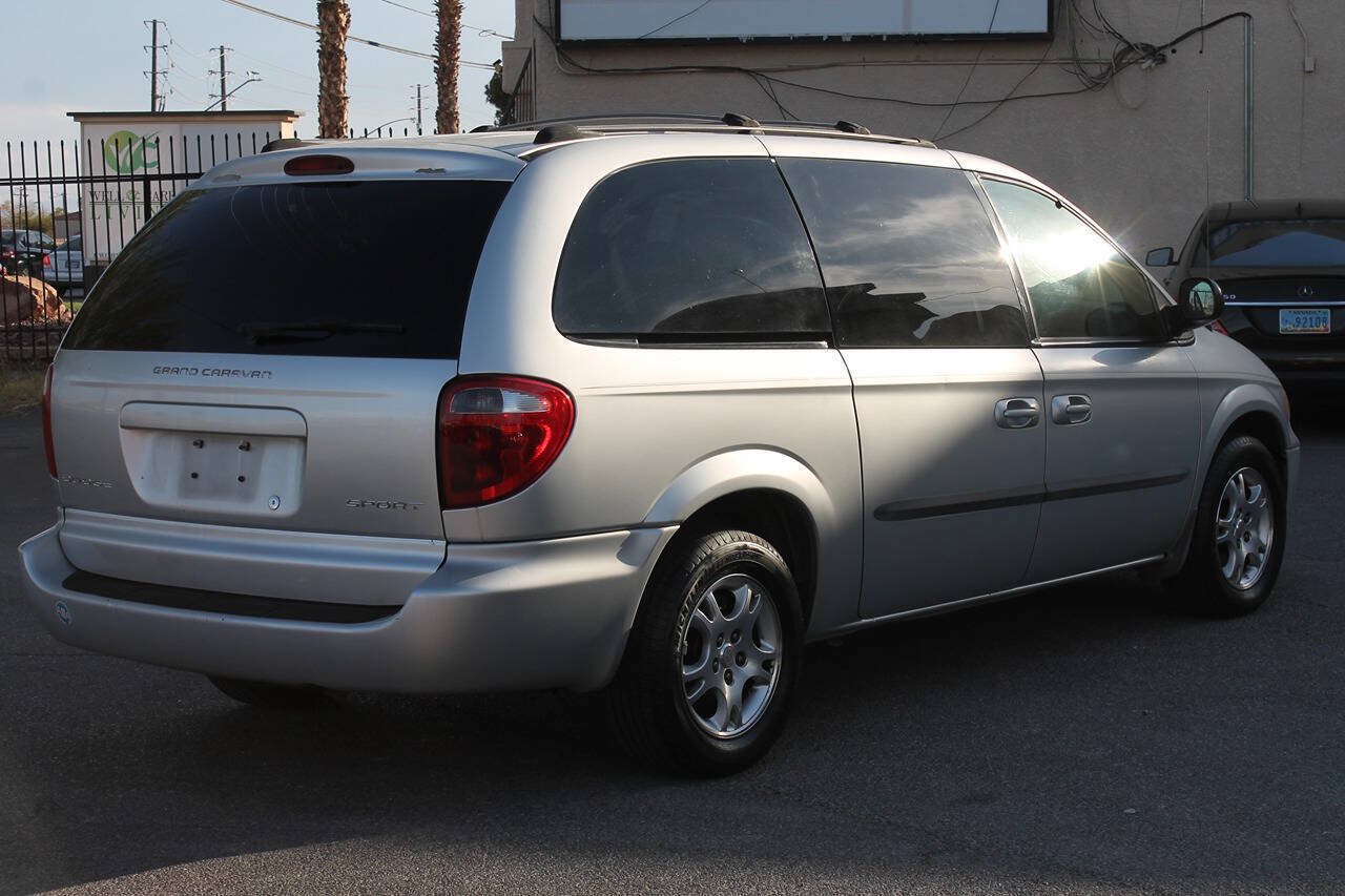 Used 2003 Dodge Grand Caravan Sport FWD image 8