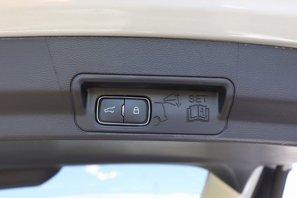 New 2026 Ford Explorer Active image 15