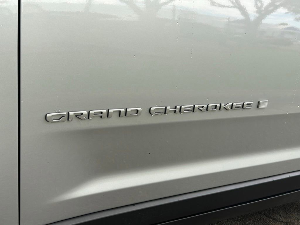 Certified 2024 Jeep Grand Cherokee Laredo X w/ Trailer Tow Package image 29