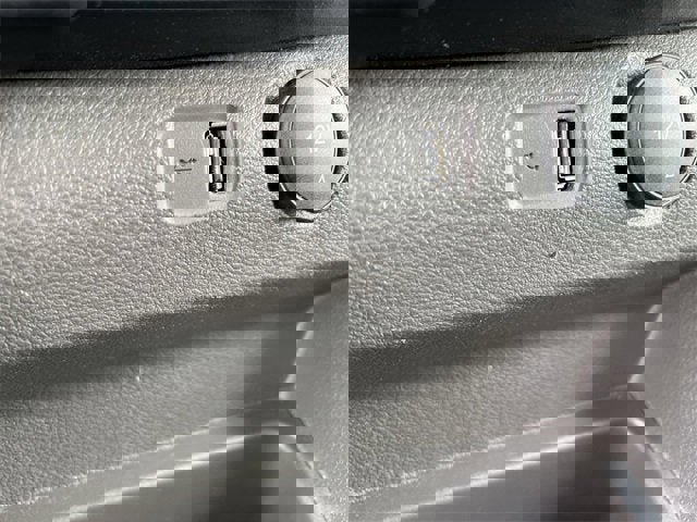 Used 2024 Ford Transit 350 XLT image 33