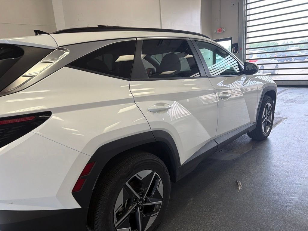 Used 2025 Hyundai Tucson SEL AWD/4WD image 8