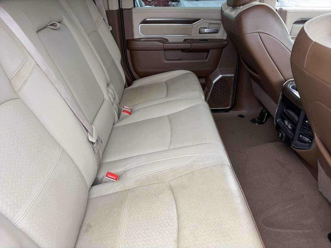 Used 2022 RAM 2500 Laramie AWD/4WD image 12