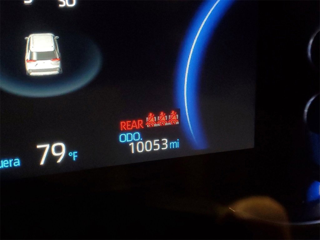 Used 2025 Toyota RAV4 LE image 28