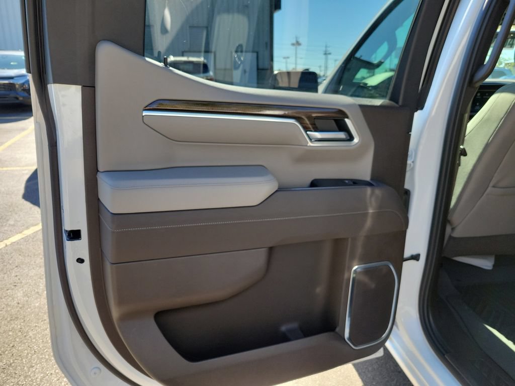 Used 2026 Chevrolet Silverado 1500 RST AWD/4WD image 17