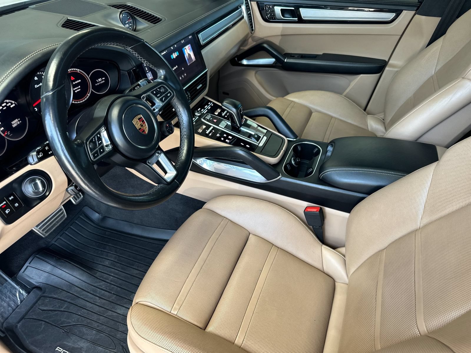 Used 2020 Porsche Cayenne Turbo AWD/4WD image 10