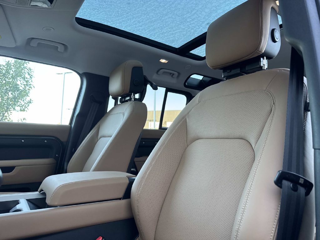 New 2026 Land Rover Defender 110 S AWD/4WD image 21