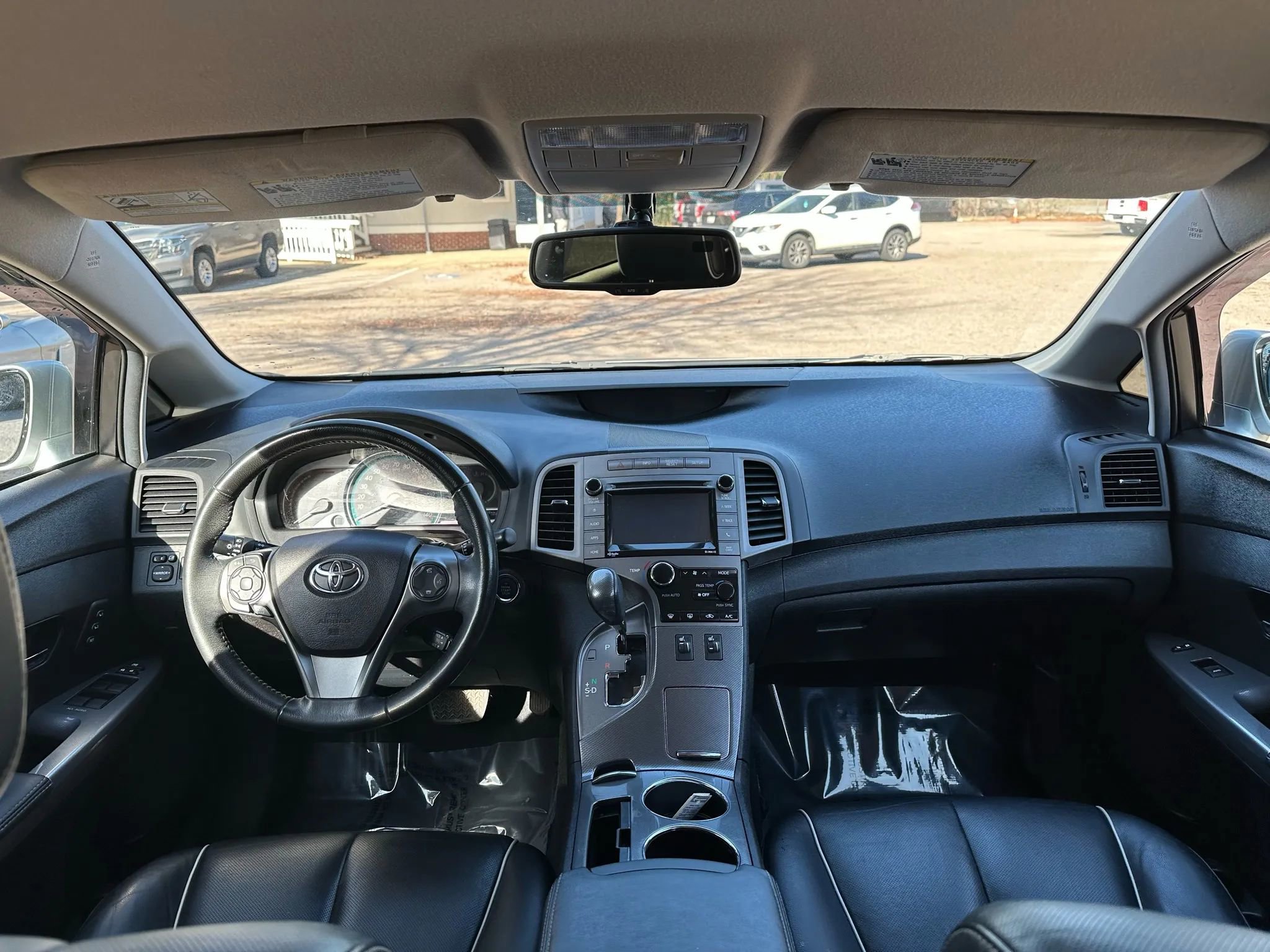 Used 2015 Toyota Venza XLE image 21