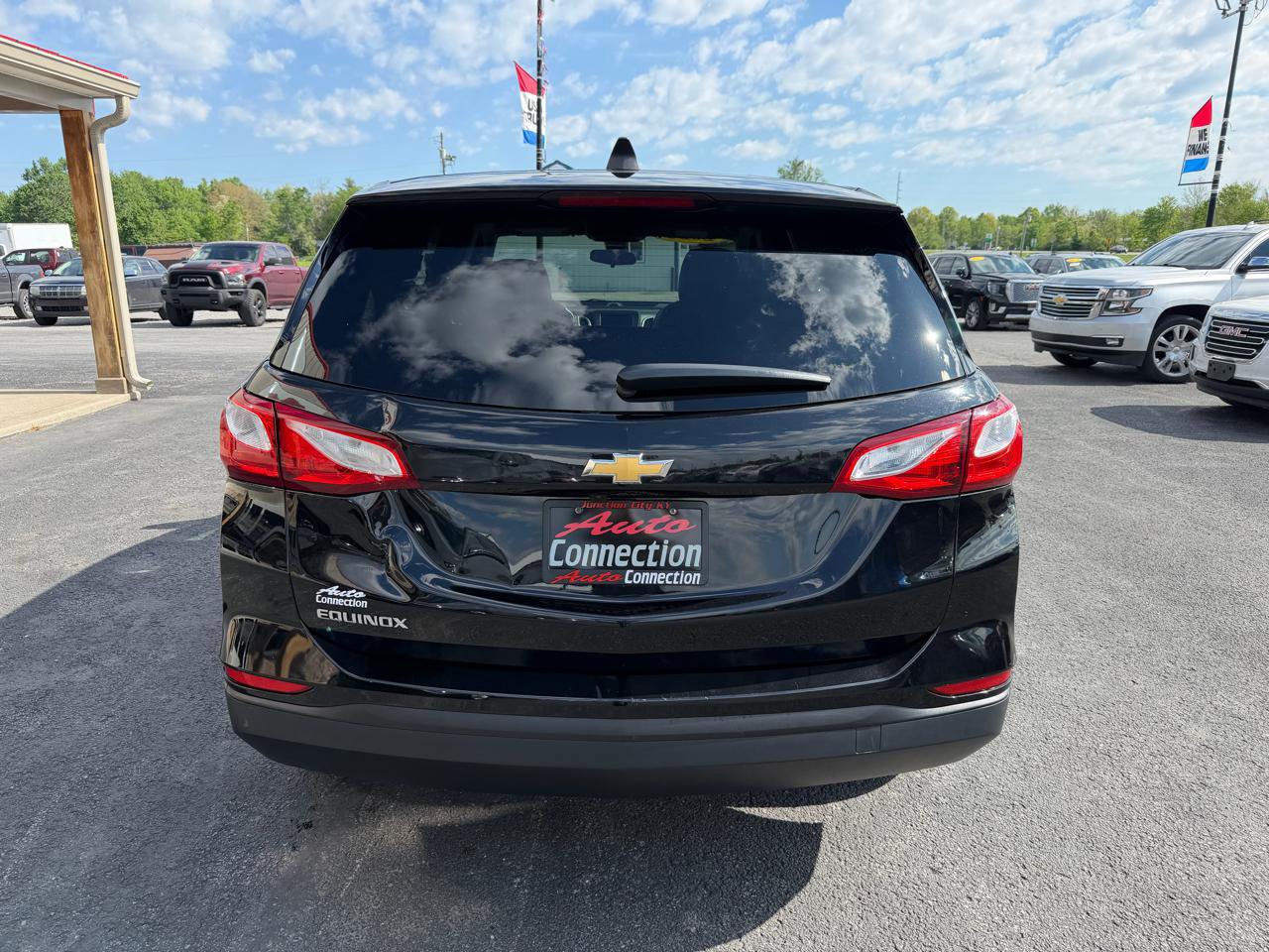 Used 2020 Chevrolet Equinox LS w/ LS Convenience Package FWD image 5