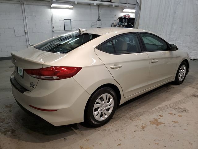 Used 2017 Hyundai Elantra SE image 5