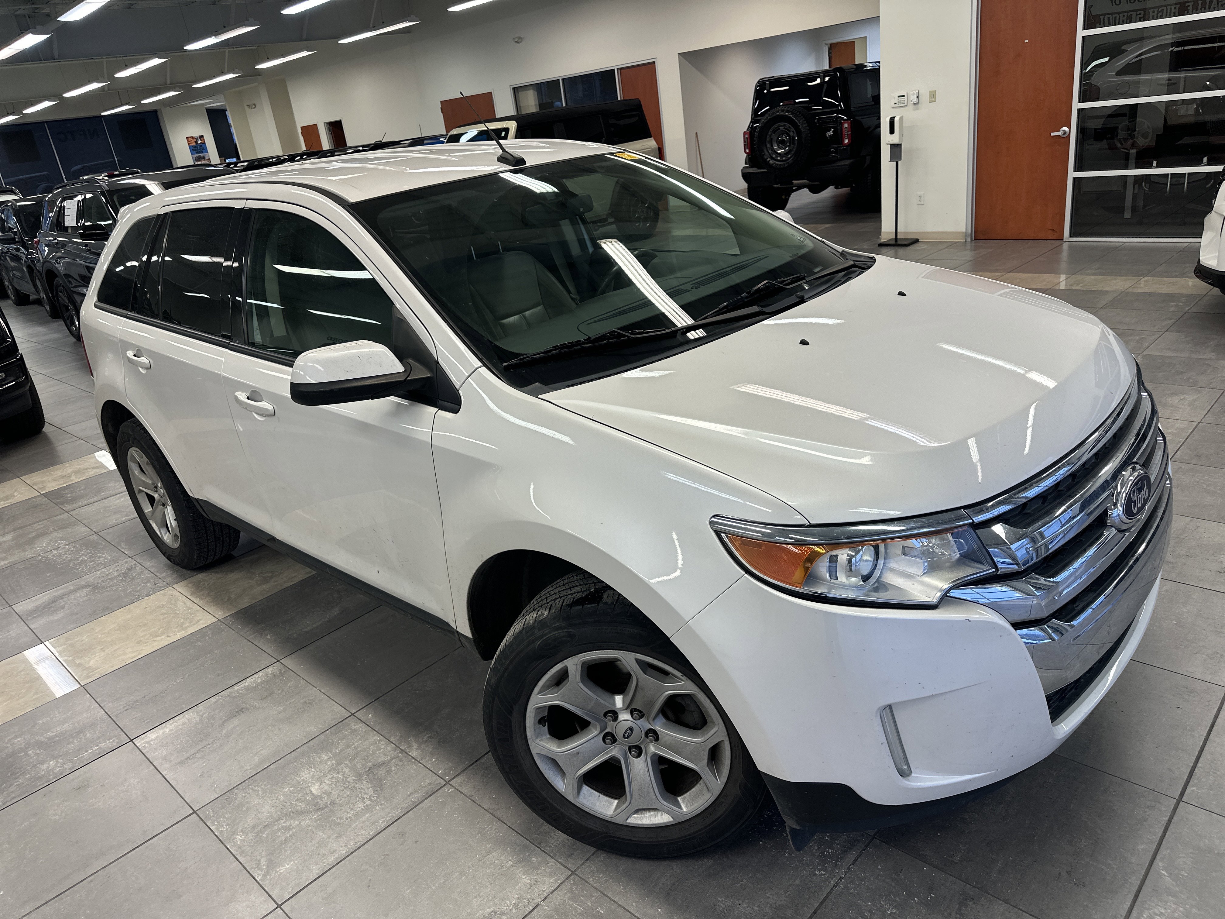 Used 2013 Ford Edge SEL image 8