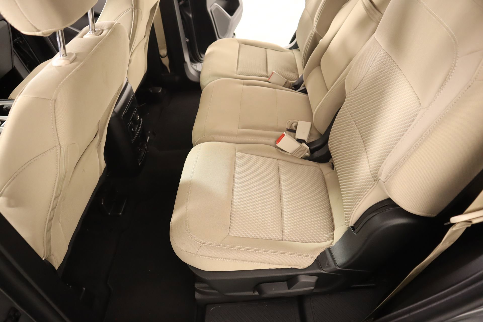 Used 2022 Ford Explorer XLT RWD image 12