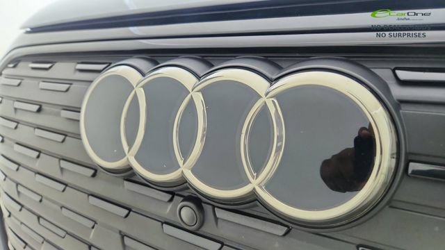 Used 2024 Audi Q4 e-tron Prestige AWD/4WD image 16