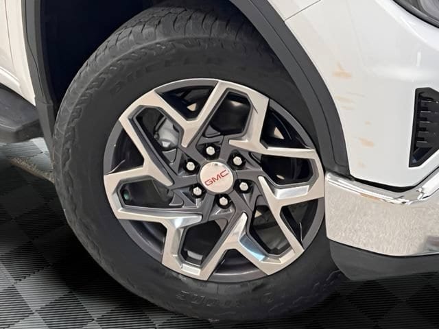 Certified 2024 GMC Sierra 1500 SLT w/ SLT Premium Plus Package AWD/4WD image 33