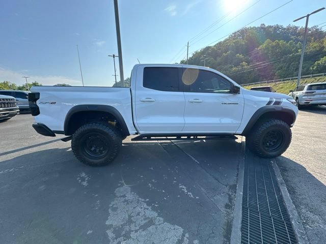 Used 2024 Chevrolet Colorado ZR2 w/ Technology Package AWD/4WD image 8