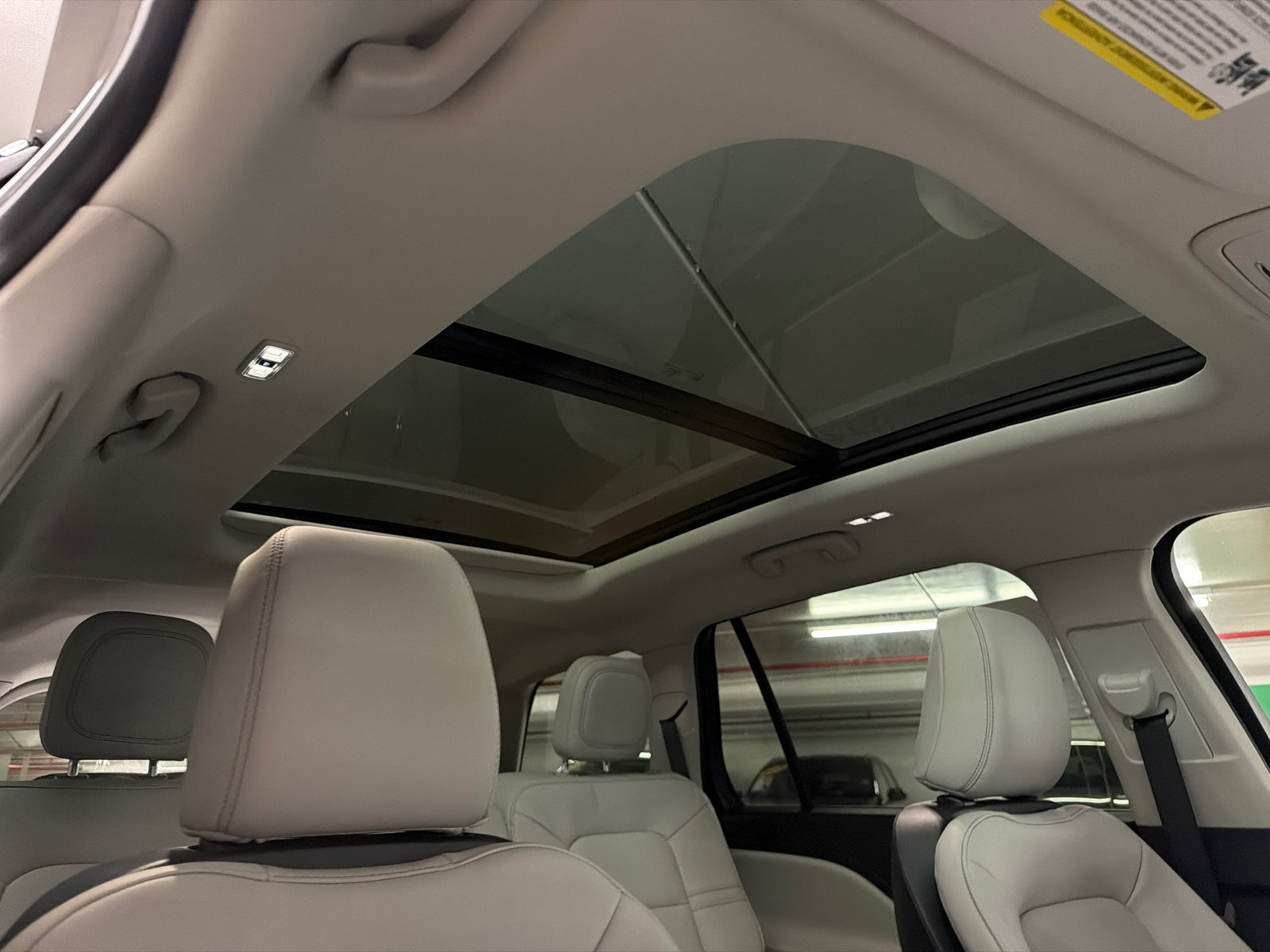 New 2027 Lincoln Aviator AWD image 13