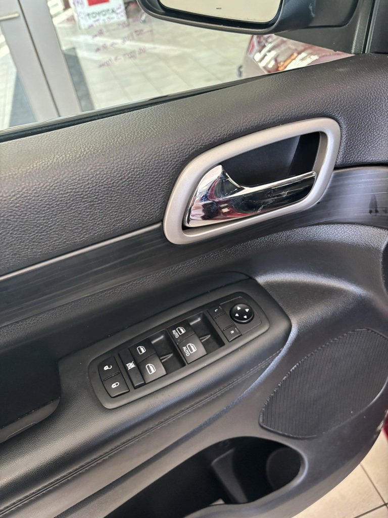 Used 2020 Jeep Grand Cherokee Altitude image 10