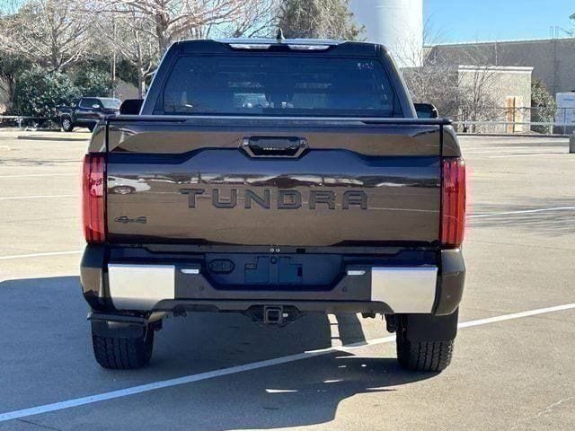 Used 2024 Toyota Tundra Limited w/ Power Package AWD/4WD image 4