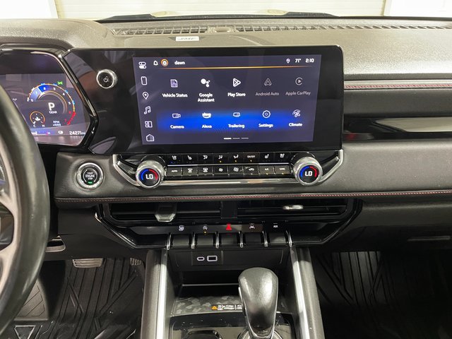 Used 2024 Chevrolet Colorado Z71 w/ Z71 Convenience Package 2 AWD/4WD image 16