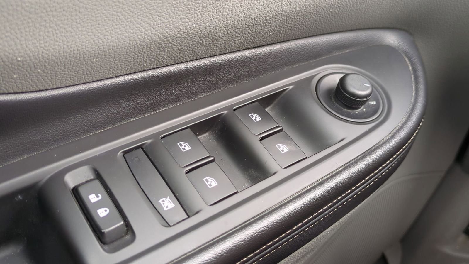 Used 2016 Buick Encore Convenience image 23