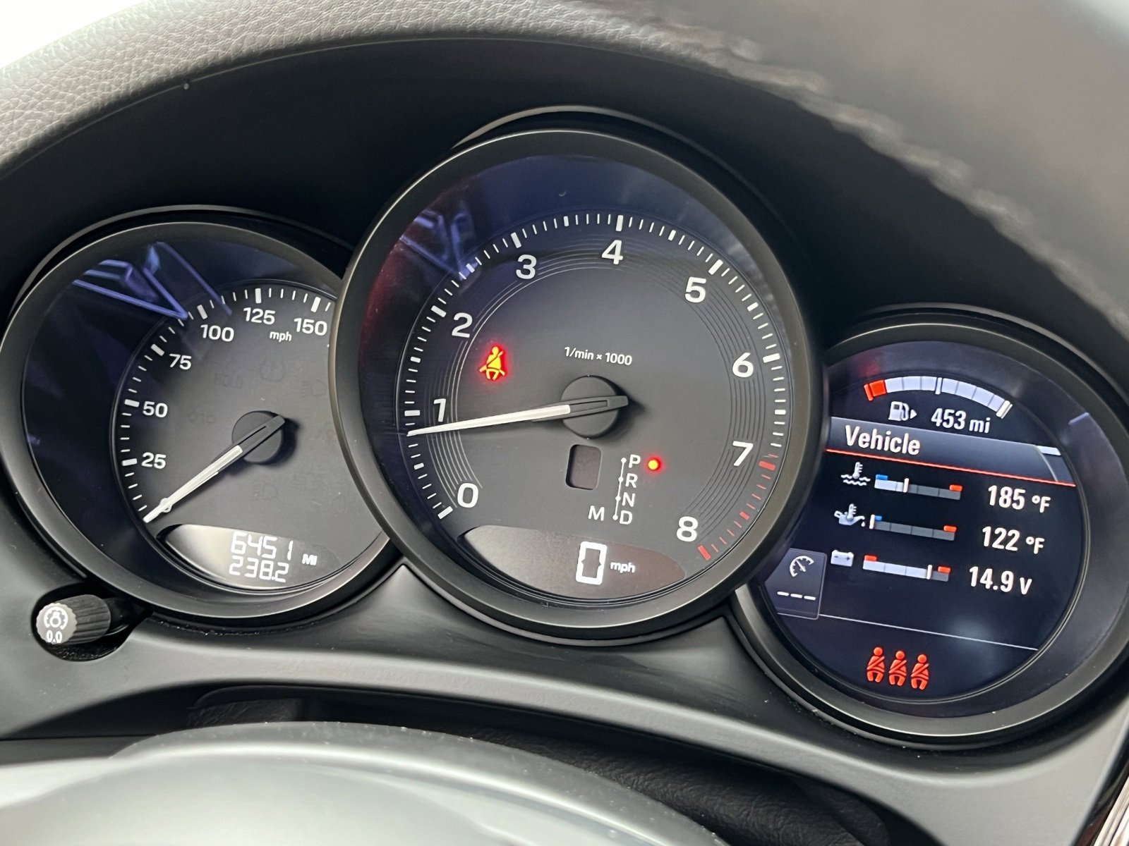 Certified 2025 Porsche Macan image 24