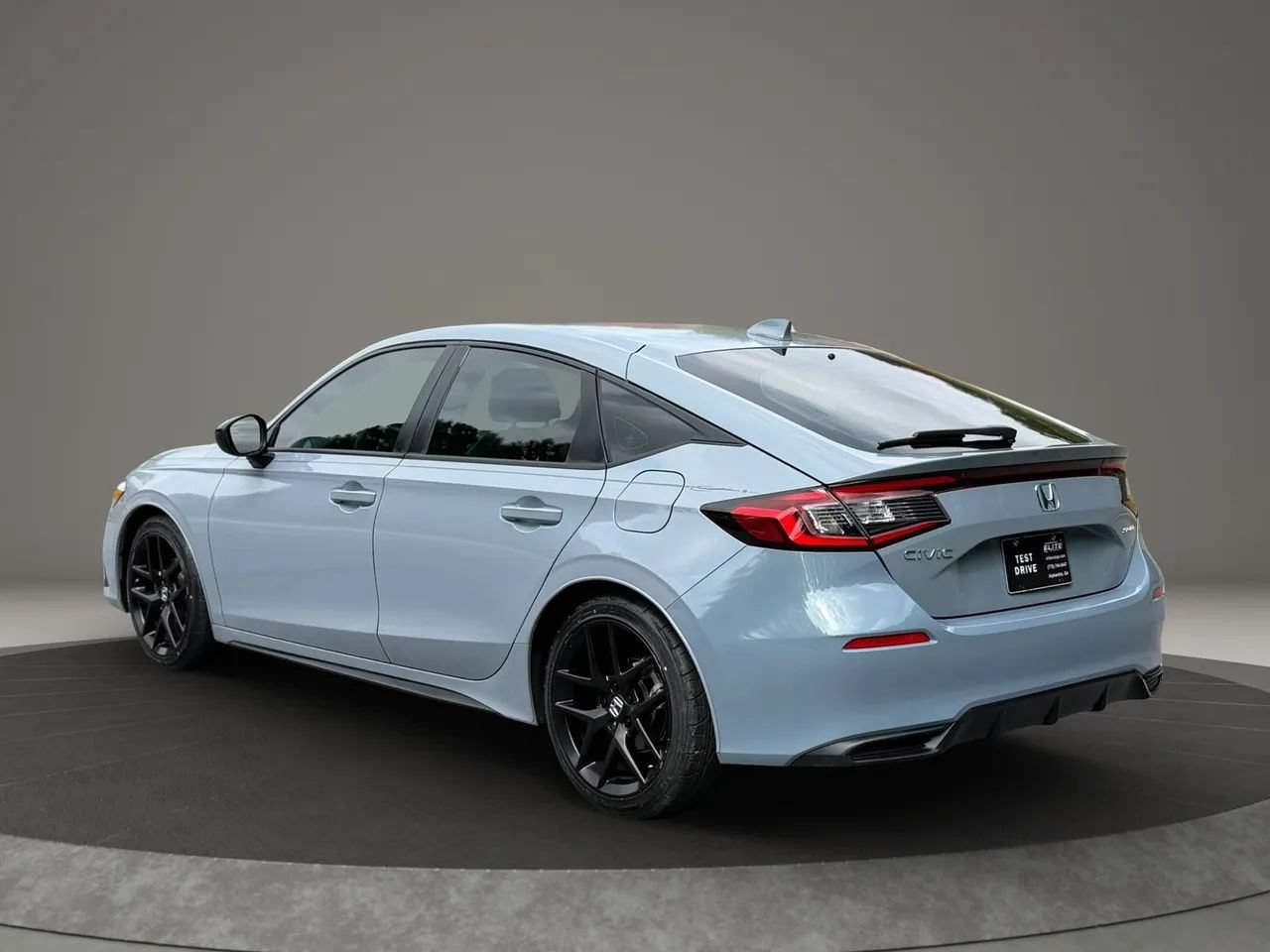 Used 2023 Honda Civic Sport image 6