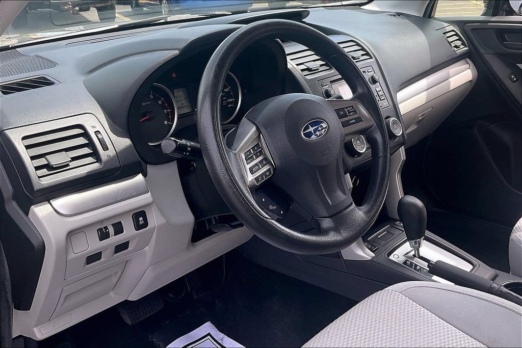 Used 2014 Subaru Forester 2.5i Premium w/ All-Weather Package AWD/4WD image 17