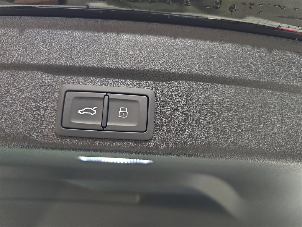 New 2025 Audi A5 2.0T Prestige image 12