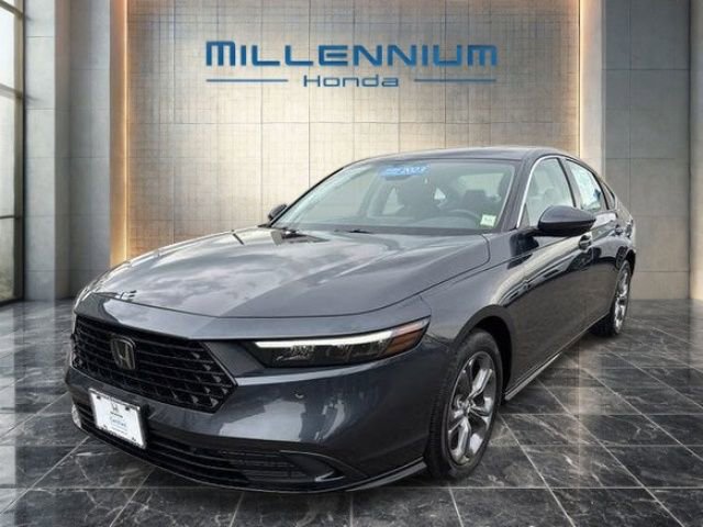 Used 2023 Honda Accord EX-L image 1