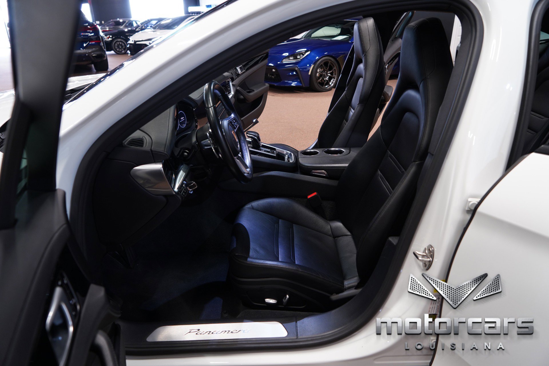 Used 2018 Porsche Panamera image 22