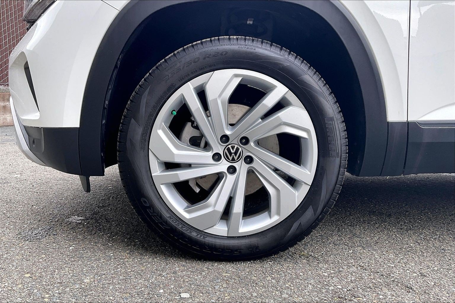 Certified 2022 Volkswagen Atlas SE FWD image 8