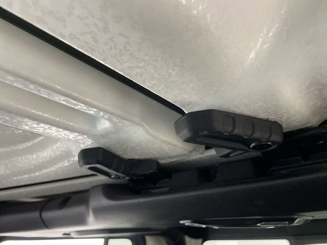 Used 2021 Jeep Gladiator Willys image 36