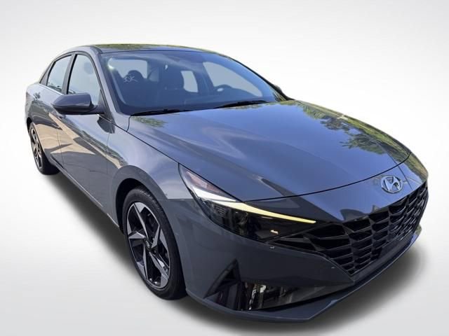 Used 2022 Hyundai Elantra SEL w/ Convenience + Premium Package FWD image 7