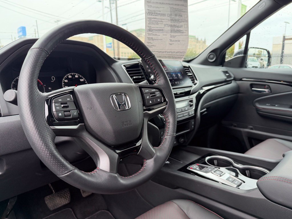 Certified 2025 Honda Ridgeline Black Edition image 16