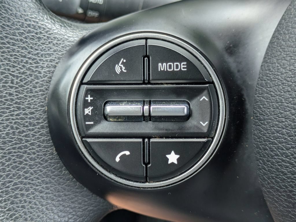 Used 2024 Kia Soul LX w/ LX Technology Package FWD image 23