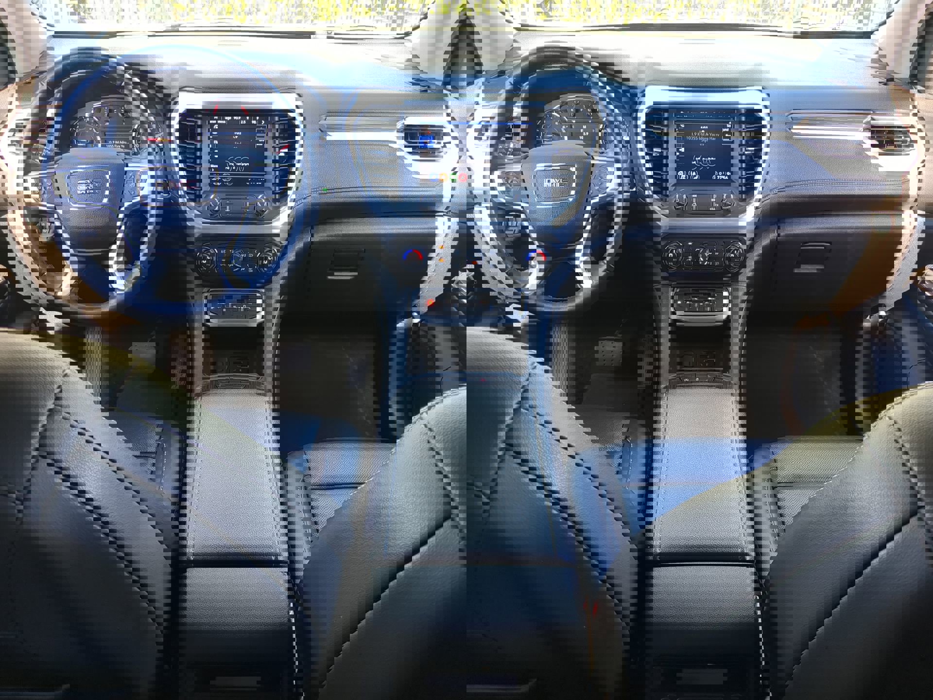 Used 2023 GMC Acadia SLT image 14