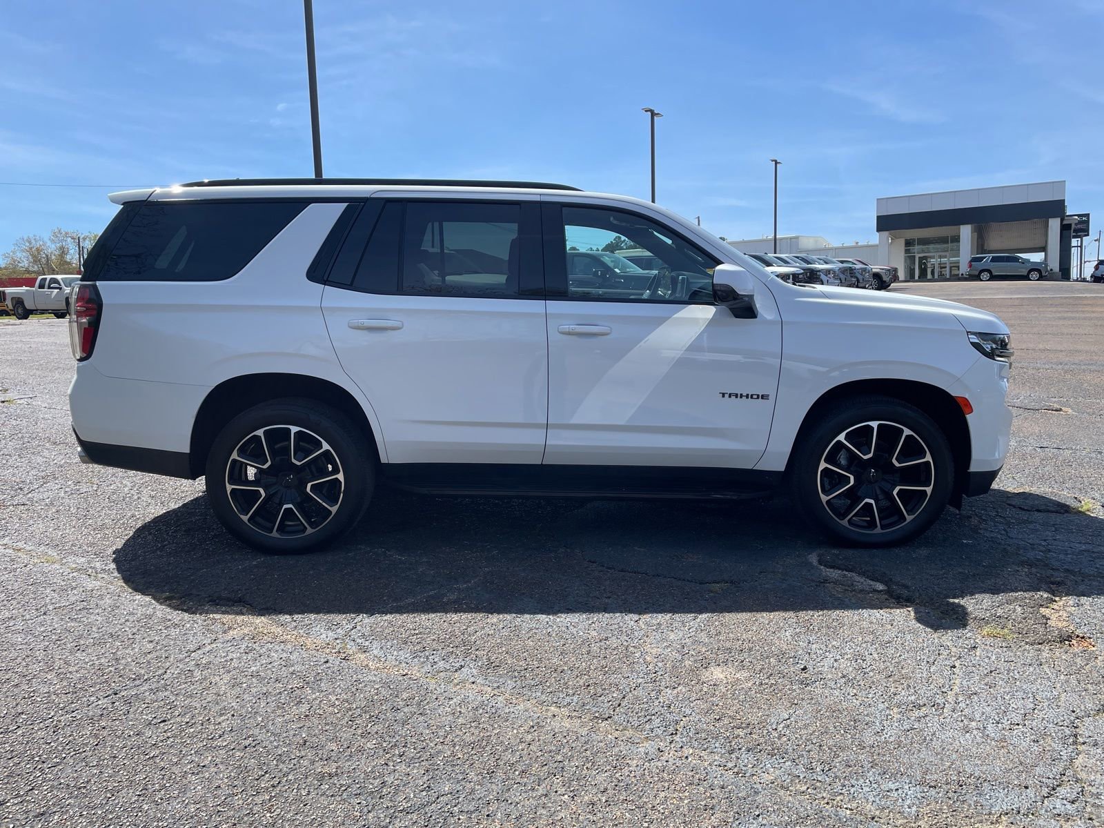 Used 2022 Chevrolet Tahoe RST w/ Sport Performance Package image 6