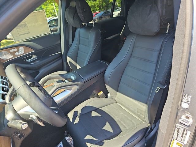 New 2026 Mercedes-Benz GLS 580 4MATIC image 15