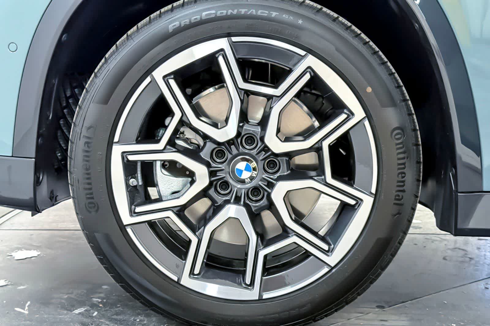 New 2027 BMW X1 xDrive28i w/ Technology Package AWD/4WD image 25