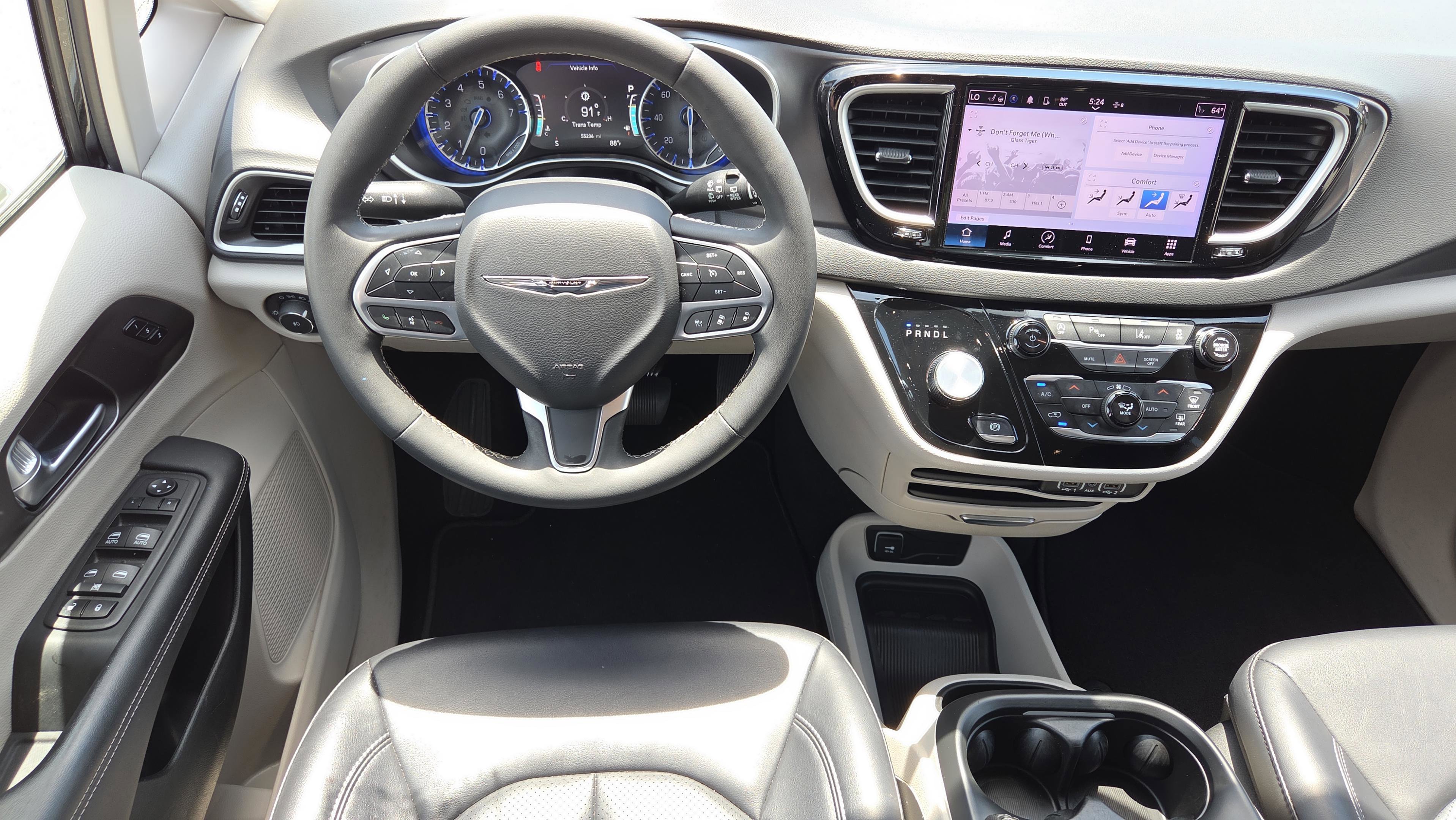 Used 2024 Chrysler Pacifica Touring-L FWD image 14