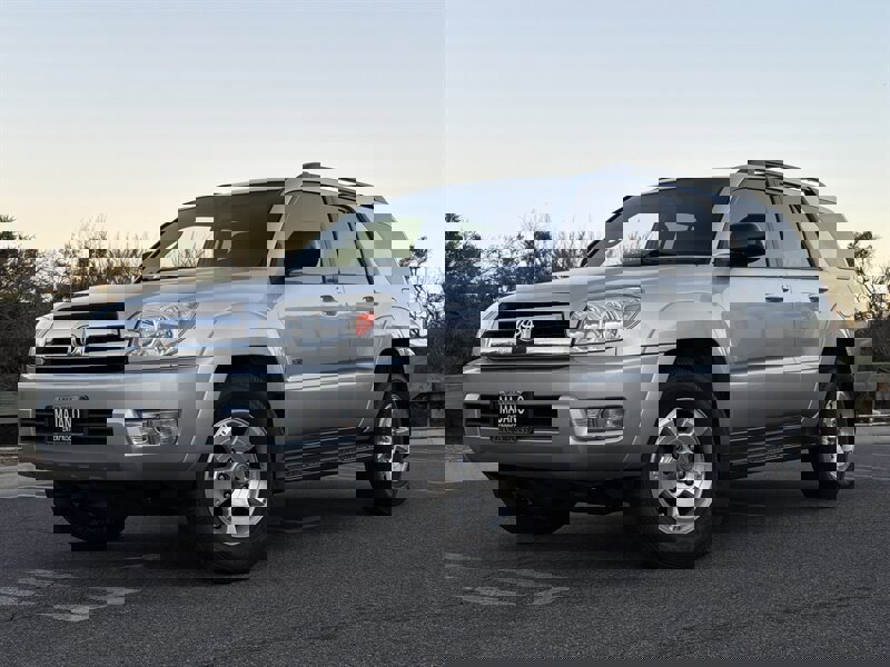 Used 2005 Toyota 4Runner SR5 RWD image 1