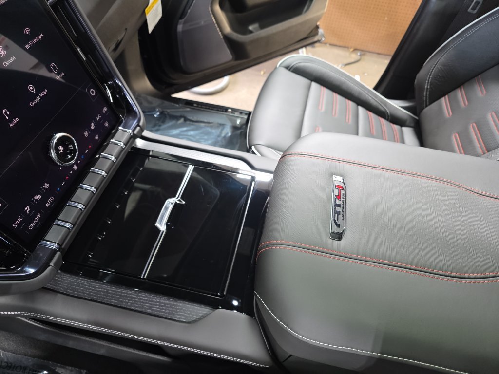 New 2026 GMC Yukon AT4 Ultimate AWD/4WD image 27