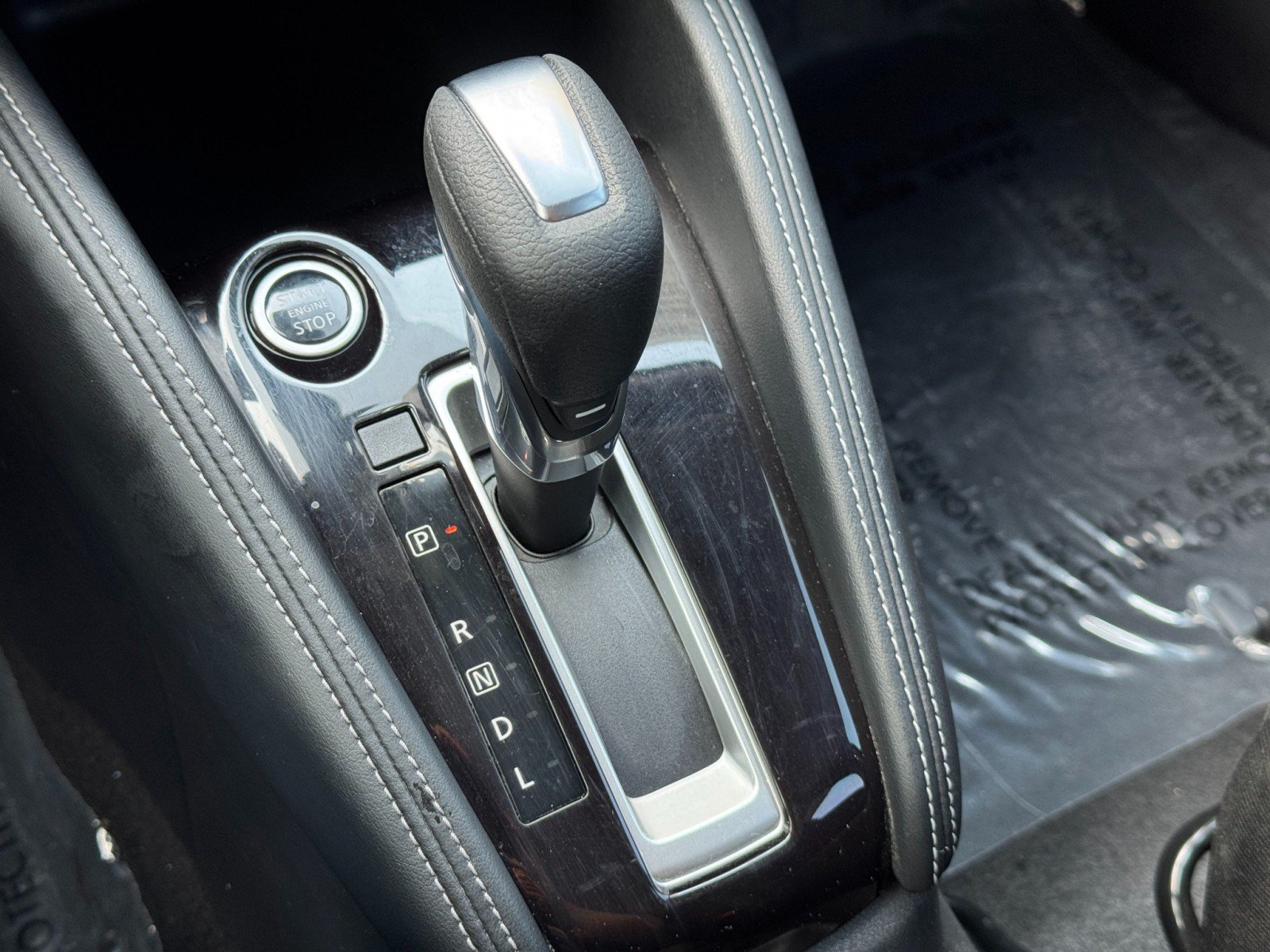 Used 2020 Nissan Kicks SV FWD image 25