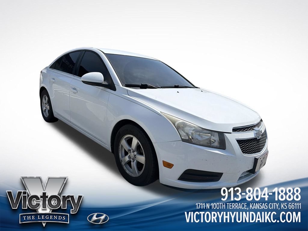 Used 2014 Chevrolet Cruze LT FWD image 3