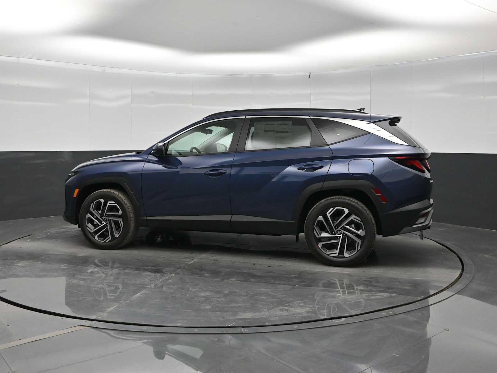 New 2026 Hyundai Tucson SEL Plus w/ Tow & Go Package AWD/4WD image 5