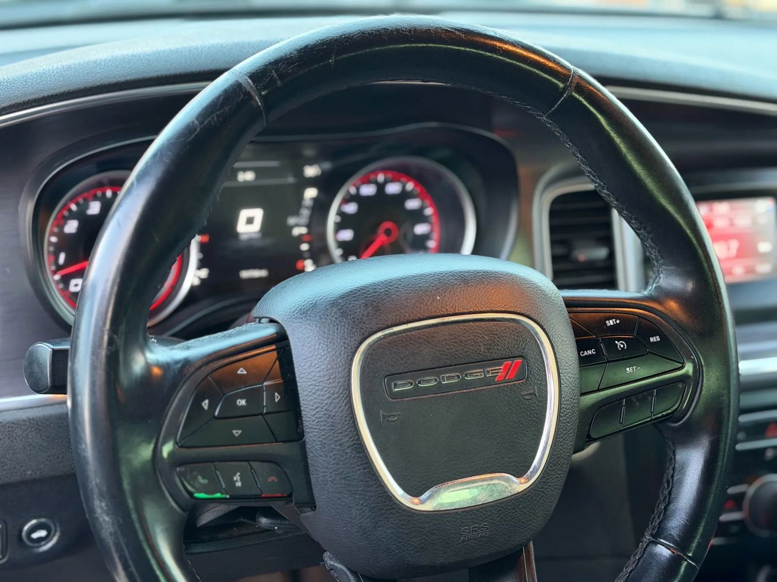 Used 2017 Dodge Charger SE image 14