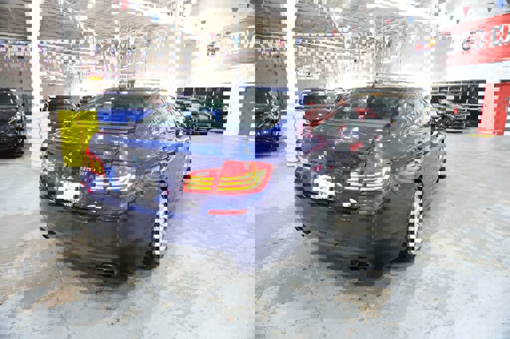 Used 2016 BMW 550i xDrive Sedan image 12