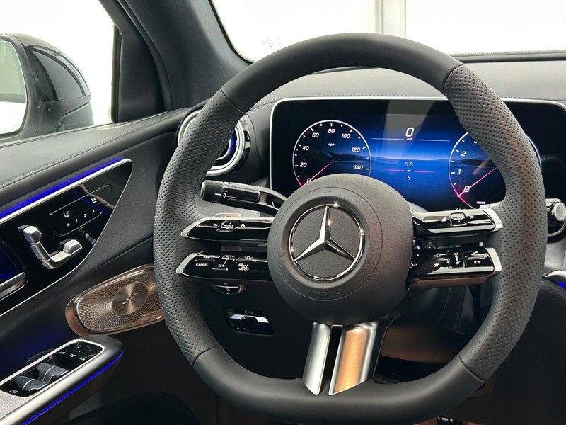 New 2025 Mercedes-Benz GLC 300 4MATIC image 6